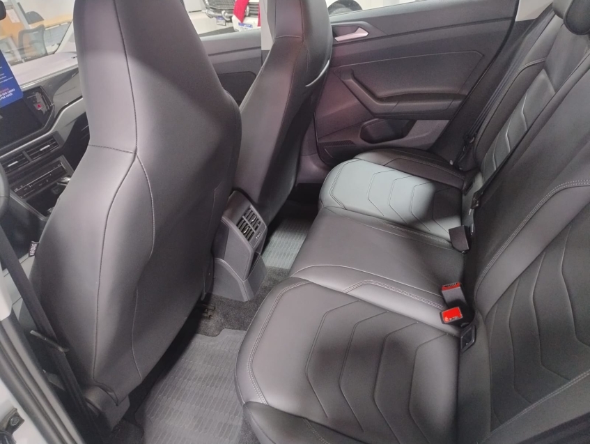 volkswagen polo 1.0 170 tsi highline automatico 2025