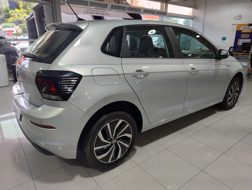 volkswagen polo 1.0 170 tsi highline automatico 2025
