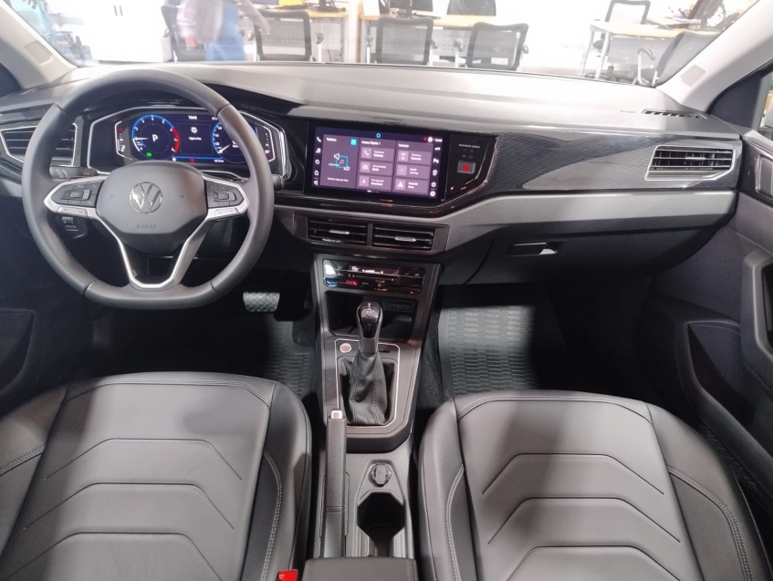 volkswagen polo 1.0 170 tsi highline automatico 2025