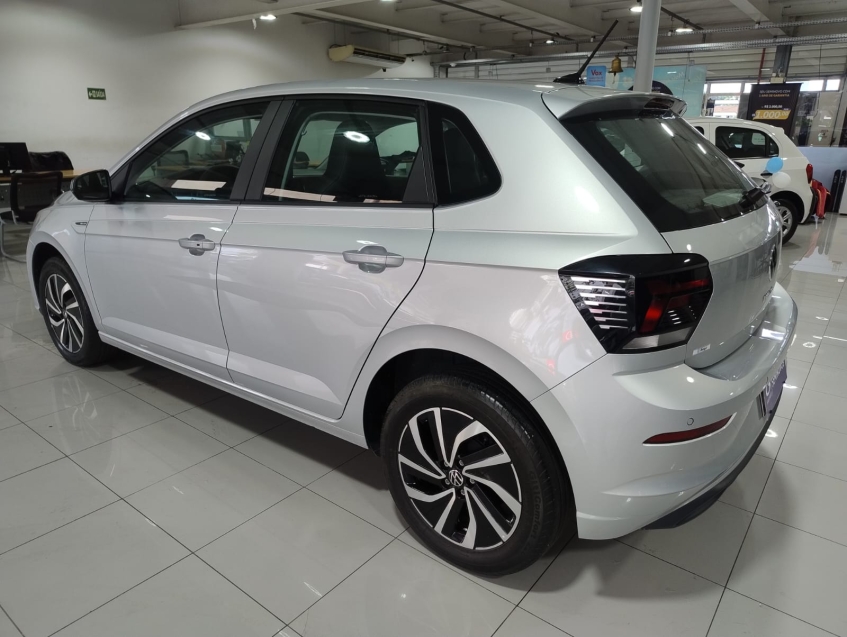 volkswagen polo 1.0 170 tsi highline automatico 2025