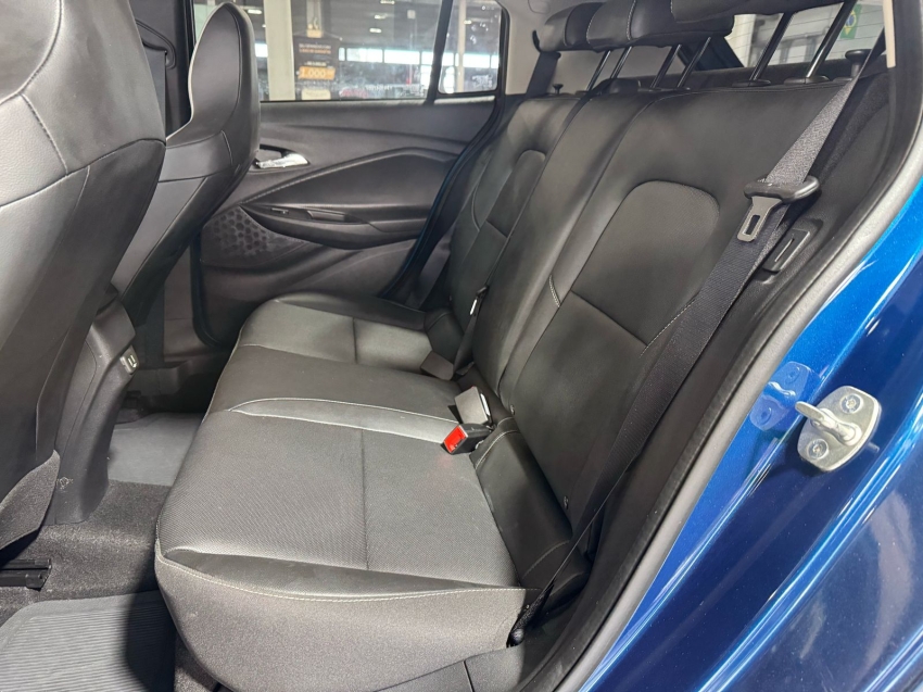chevrolet onix 1.0 turbo flex premier automatico 4p 2025
