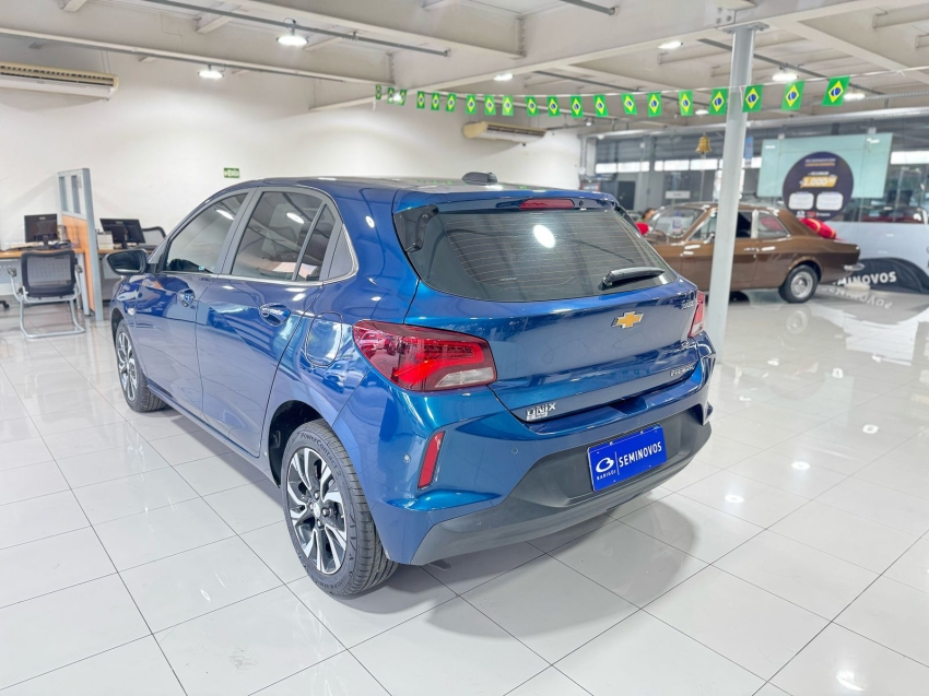 chevrolet onix 1.0 turbo flex premier automatico 4p 2025