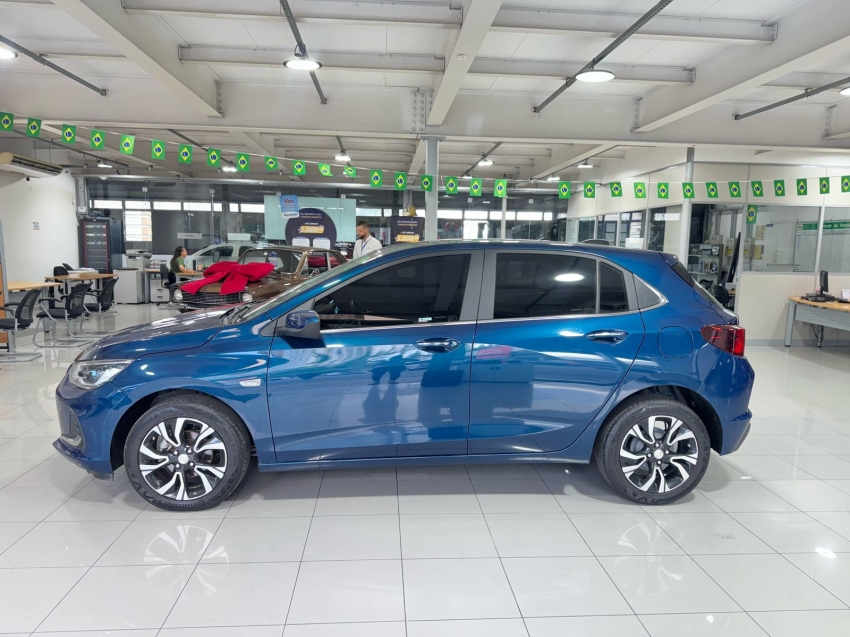 chevrolet onix 1.0 turbo flex premier automatico 4p 2025