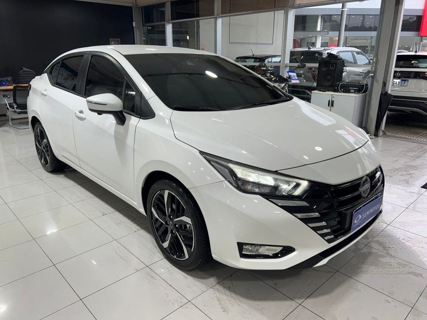 nissan versa 1.6 16v flex exclusive xtronic 1.5 4p automatico 2025