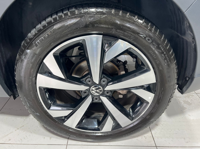 volkswagen nivus 1.0 200 tsi total flex highline automatico 1.4 4p 2021