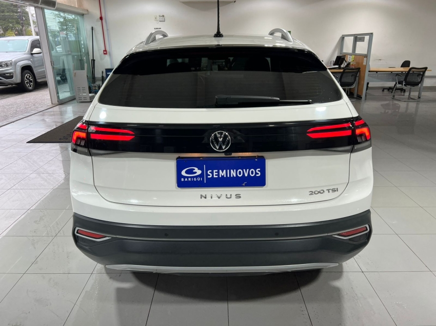 volkswagen nivus 1.0 200 tsi total flex highline automatico 1.4 4p 2021