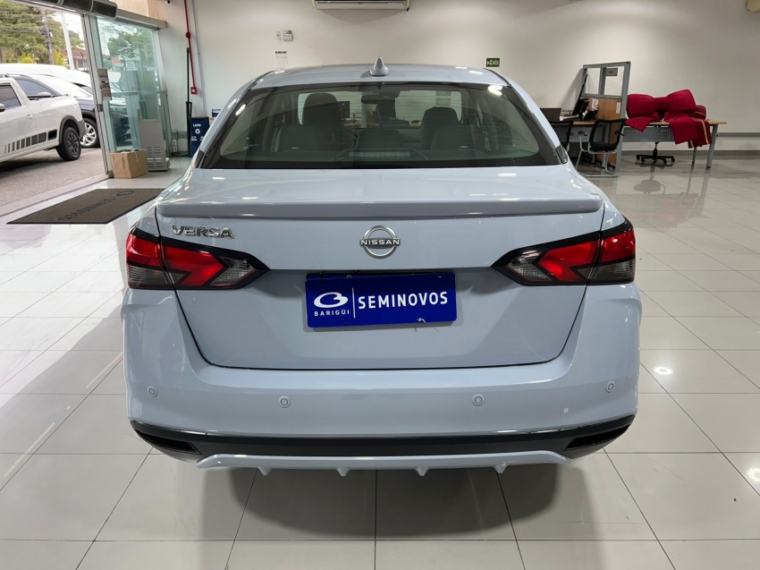 nissan versa 1.6 16v flex exclusive xtronic 4p automatico 2025