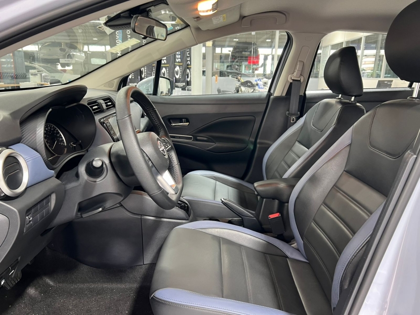 nissan versa 1.6 16v flex exclusive xtronic 4p automatico 2025