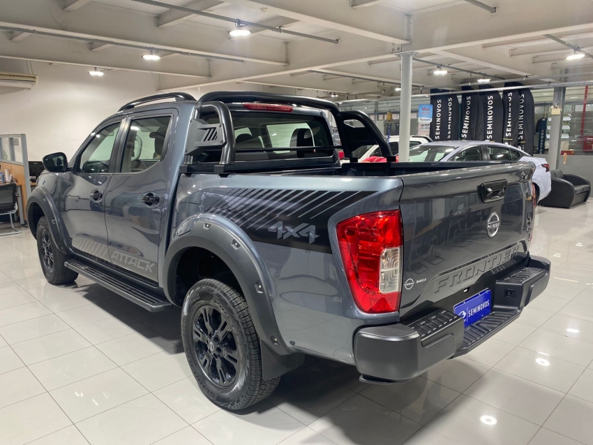 nissan frontier 2.3 16v turbo diesel attack cd 4x4 automatico 4p 2025