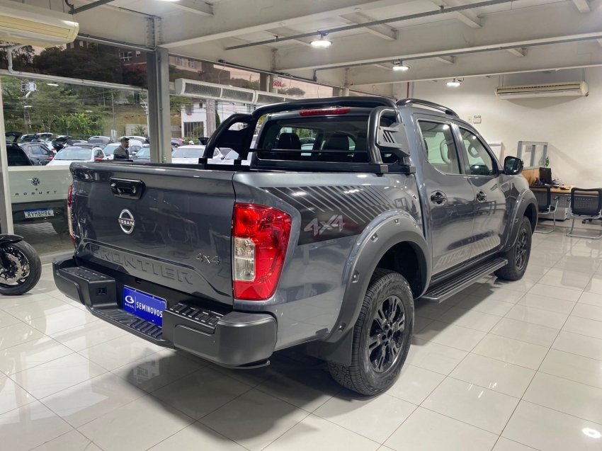 nissan frontier 2.3 16v turbo diesel attack cd 4x4 automatico 4p 2025