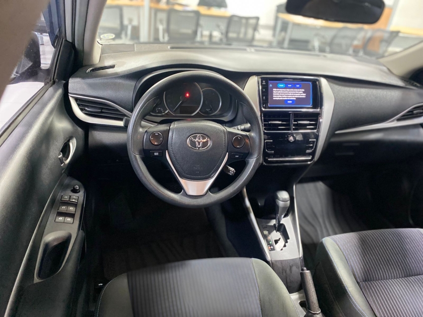 toyota yaris 1.5 16v flex sedan xl plus connect multidrive 4p automatico 2021