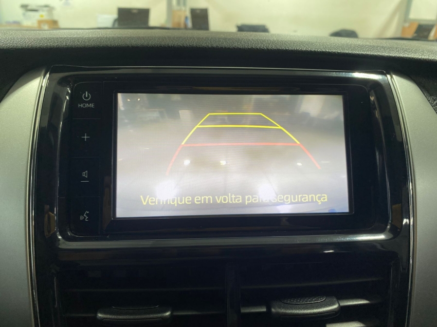toyota yaris 1.5 16v flex sedan xl plus connect multidrive 4p automatico 2021
