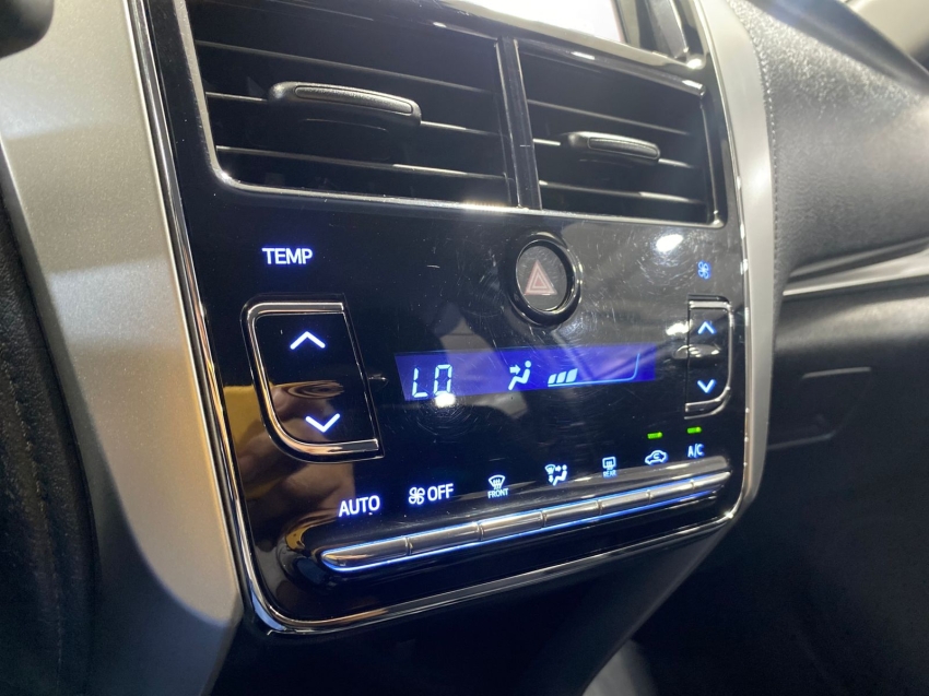 toyota yaris 1.5 16v flex sedan xl plus connect multidrive 4p automatico 2021