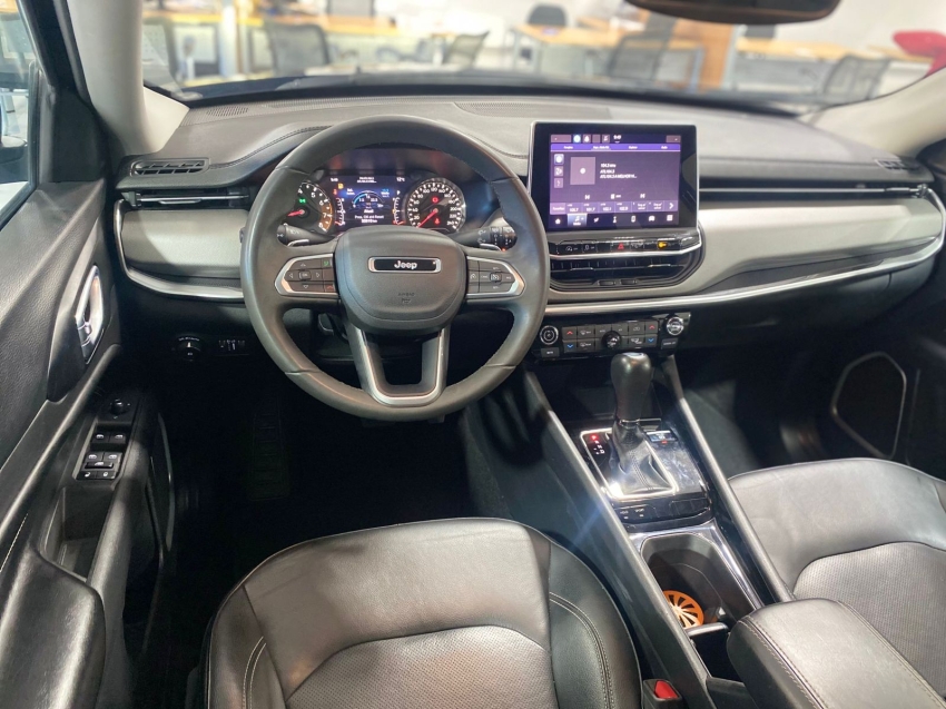 jeep compass 1.3 t270 turbo flex longitude at6 4p automatico 2024