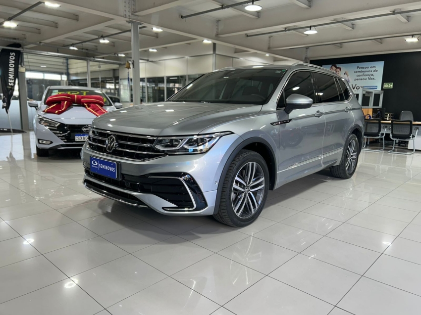 volkswagen tiguan 2.0 300 tsi gasolina allspace r-line automatico flex 4p 2024
