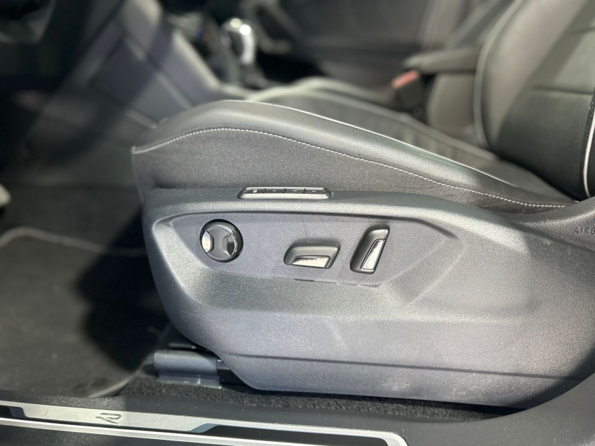 volkswagen tiguan 2.0 300 tsi gasolina allspace r-line automatico flex 4p 2024