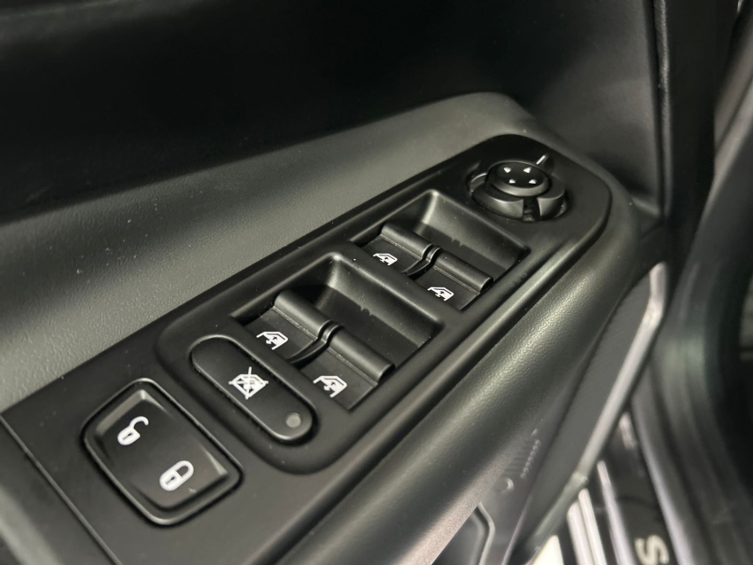 jeep renegade 1.3 t270 turbo flex sahara at6 4p automatico 2025