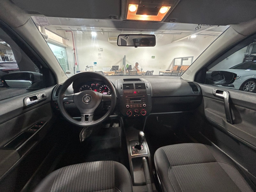 volkswagen polo sedan 1.6 mi comfortline 8v flex 4p automatizado automatico 2014