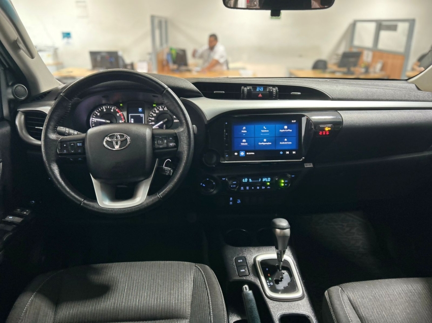 toyota hilux 2.8 d-4d turbo diesel cd sr 4x4 automatico 4p 2024