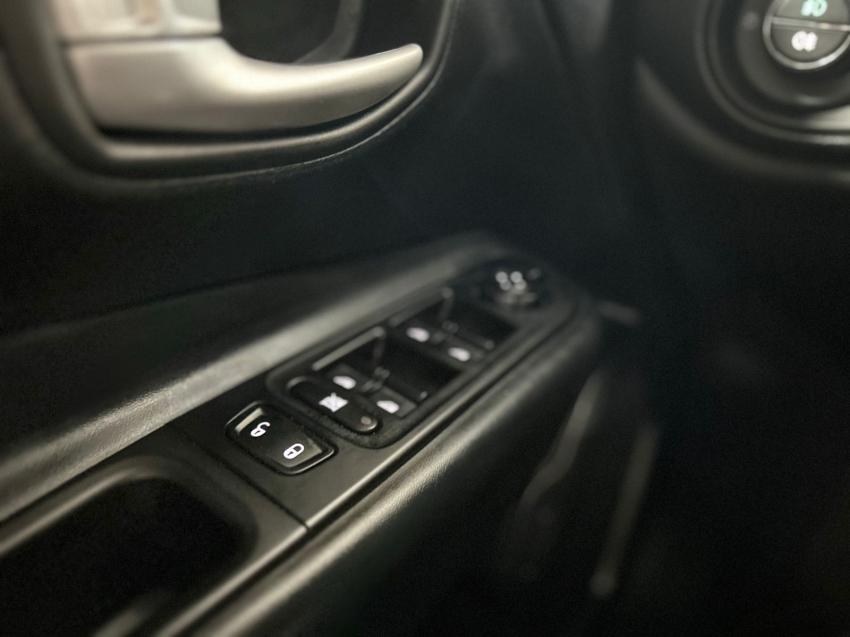 jeep renegade 1.3 t270 turbo flex altitude at6 4p automatico 2024