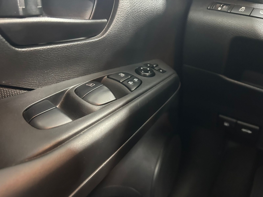 nissan kicks 1.6 16v flexstart active xtronic flex 4p automatico 2024
