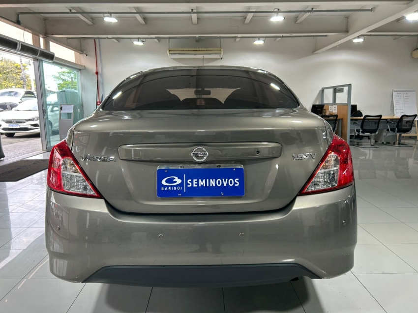 nissan versa 1.6 16v flexstart sv 4p xtronic flex 5p automatico 2020