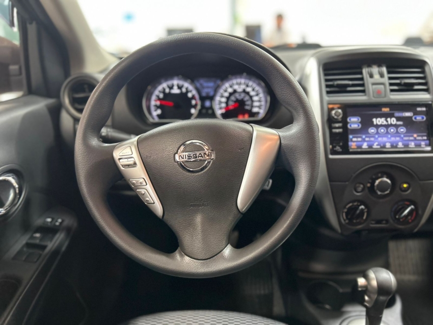 nissan versa 1.6 16v flexstart sv 4p xtronic flex 5p automatico 2020