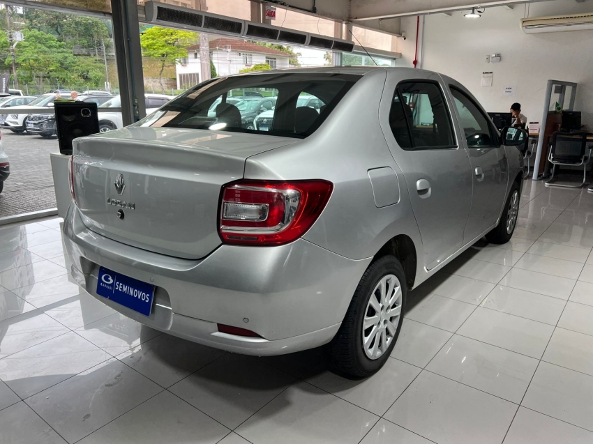 renault logan 1.0 12v sce flex zen manual 4p 2025