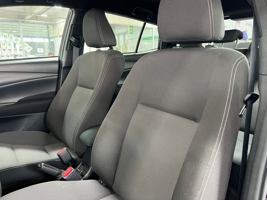 toyota yaris 1.5 16v flex xl multidrive 4p automatico 2025