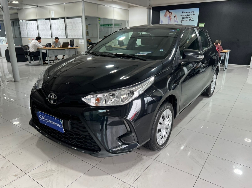 toyota yaris 1.5 16v flex xl multidrive 4p automatico 2025