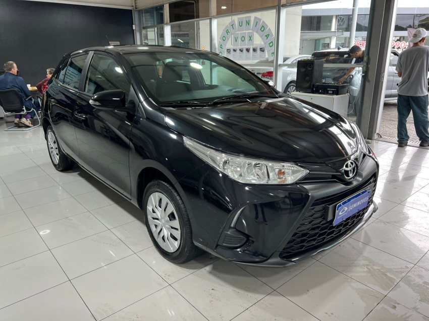 toyota yaris 1.5 16v flex xl multidrive 4p automatico 2025