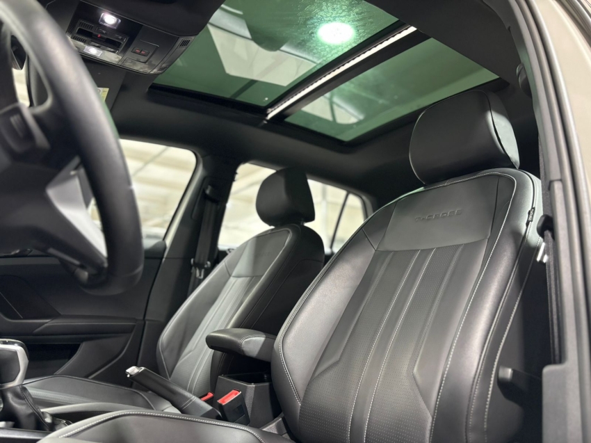 volkswagen t-cross 1.4 250 tsi total flex highline automatico 4p 2025