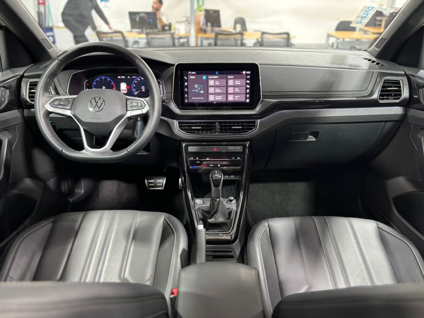 volkswagen t-cross 1.4 250 tsi total flex highline automatico 4p 2025