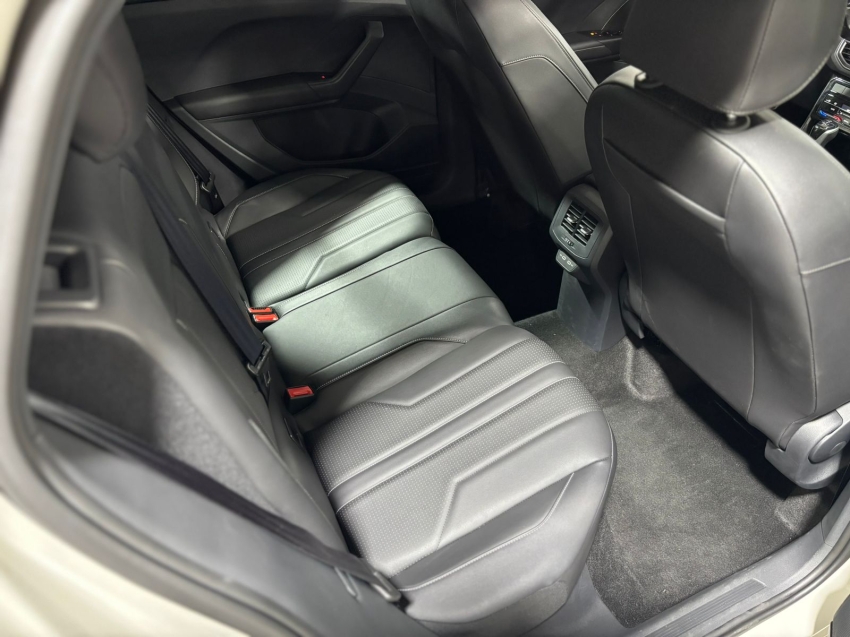 volkswagen t-cross 1.4 250 tsi total flex highline automatico 4p 2025