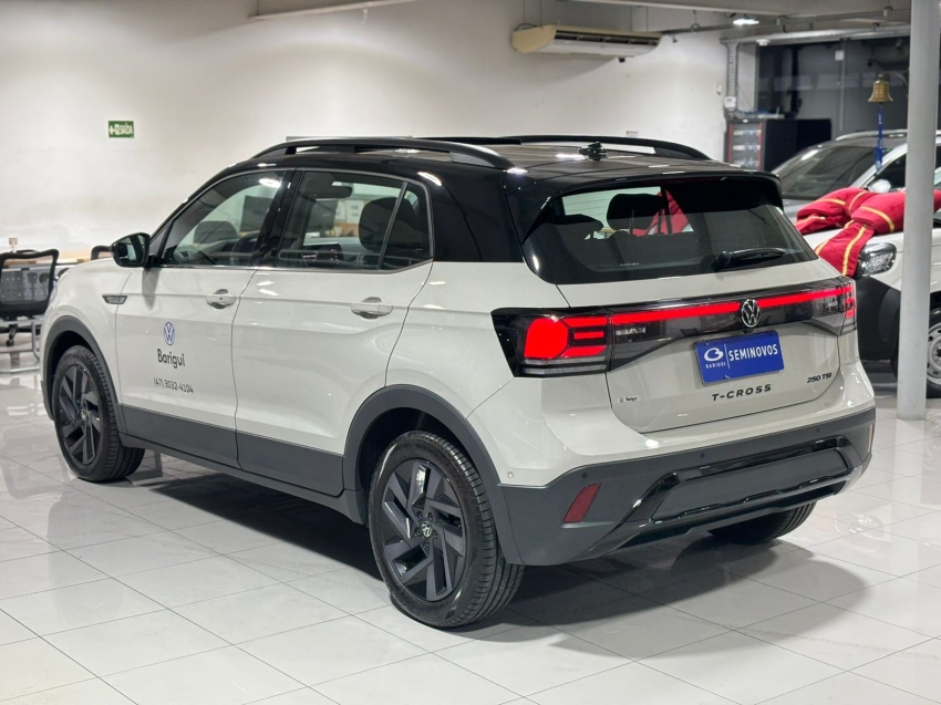 volkswagen t-cross 1.4 250 tsi total flex highline automatico 4p 2025