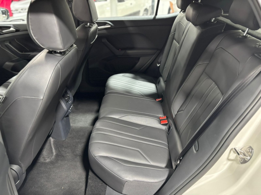 volkswagen t-cross 1.4 250 tsi total flex highline automatico 4p 2025