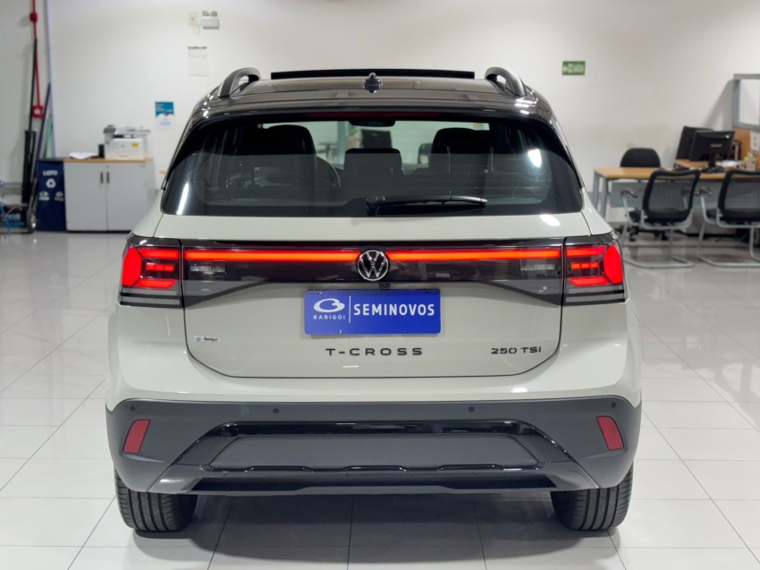 volkswagen t-cross 1.4 250 tsi total flex highline automatico 4p 2025