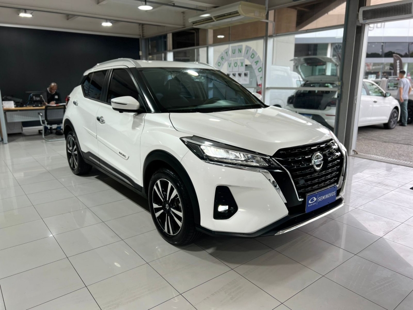 nissan kicks 1.6 16v flexstart exclusive xtronic flex 4p automatico 2022