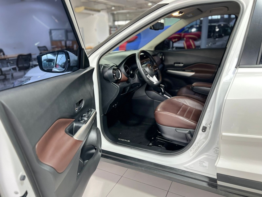 nissan kicks 1.6 16v flexstart exclusive xtronic flex 4p automatico 2022