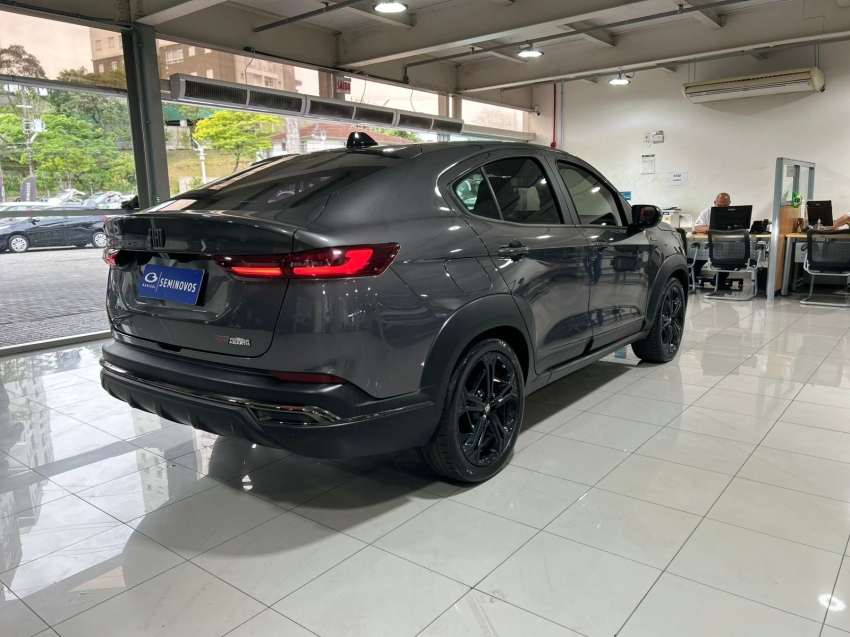 fiat fastback 1.3 turbo 270 flex limited edition at6 4p automatico 2023