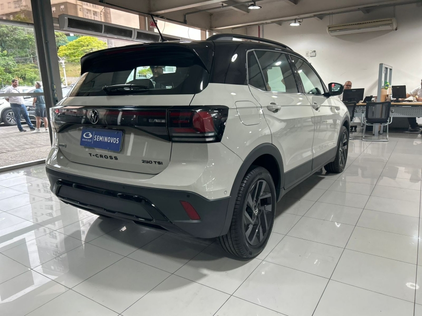 volkswagen t-cross 1.4 250 tsi total flex highline automatico 4p 202515
