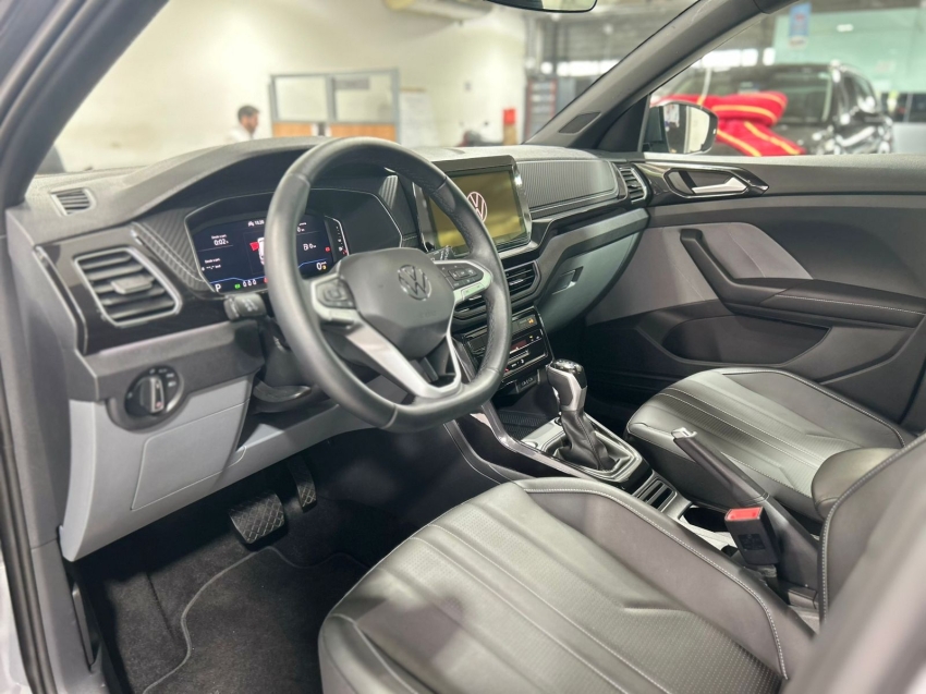 volkswagen t-cross 1.0 200 tsi total flex comfortline automatico 4p 20253