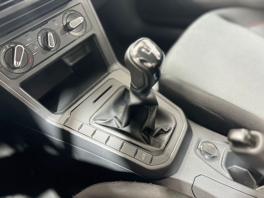 volkswagen polo 1.0 mpi robust manual flex 4p 202512