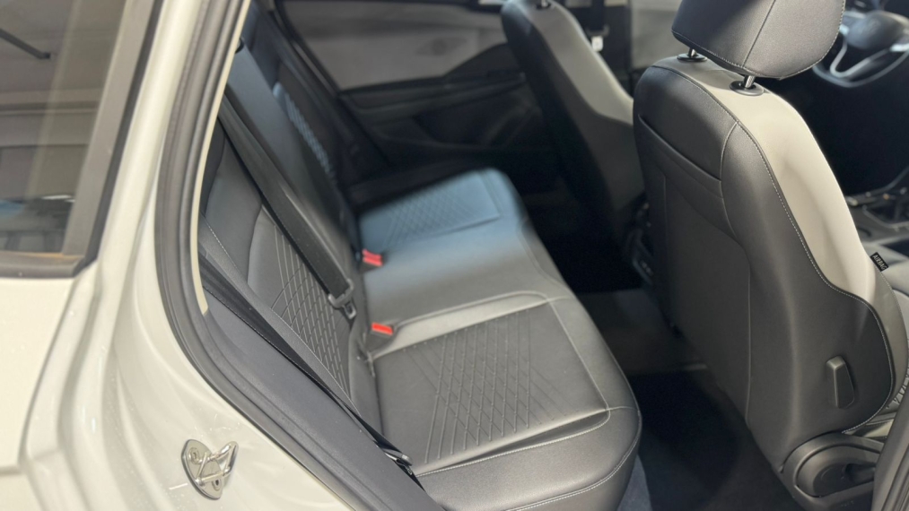 volkswagen taos 1.4 250 tsi total flex comfortline automatico 1.0 4p 202313