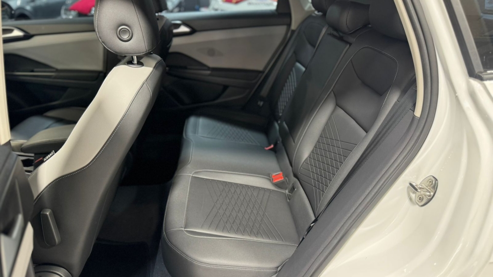 volkswagen taos 1.4 250 tsi total flex comfortline automatico 1.0 4p 202314