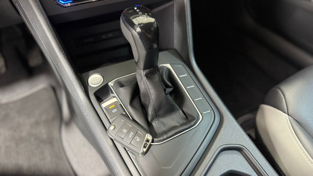 volkswagen taos 1.4 250 tsi total flex comfortline automatico 1.0 4p 202310