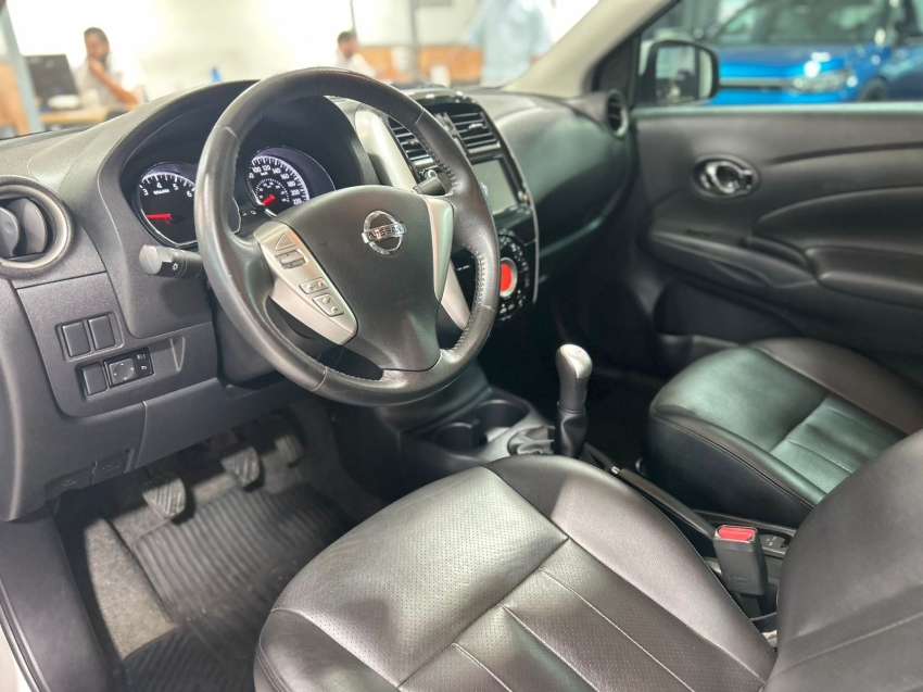 nissan versa 1.6 16v flexstart sl 4p manual flex 20195