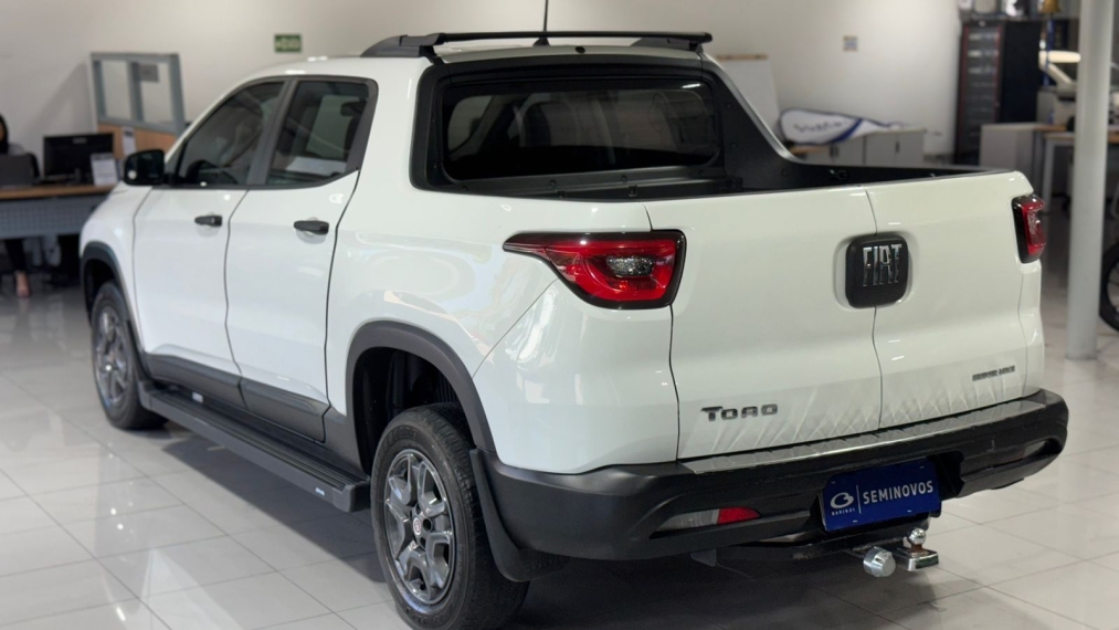 fiat toto endurance 1.8 at6 flex - oportunidade vox barigui13