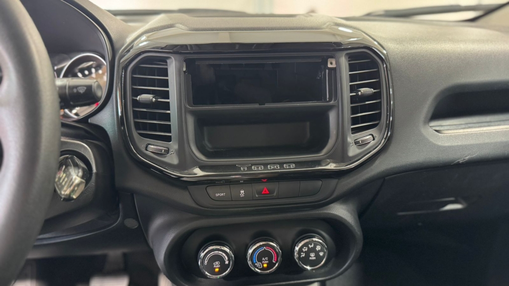 fiat toto endurance 1.8 at6 flex - oportunidade vox barigui10