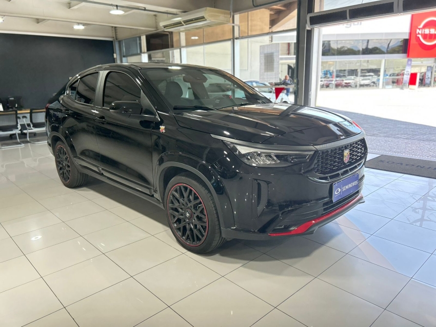 fiat fastback 1.3 turbo 270 flex abarth at6 4p automatico 2025